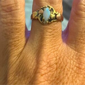 Black Hills 10kt gold with opal, vintage ring